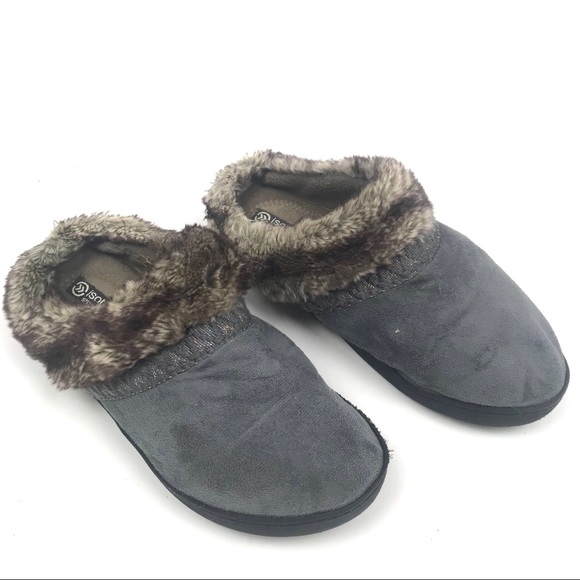 Isotoner 8.5-9 Smart Zone 2 Slip On Fur Slippers